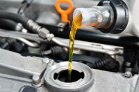 Mechanic Oil Change_reised